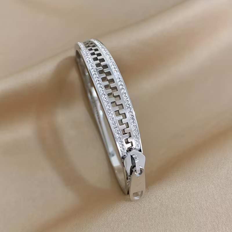 The Zipper Bracelet